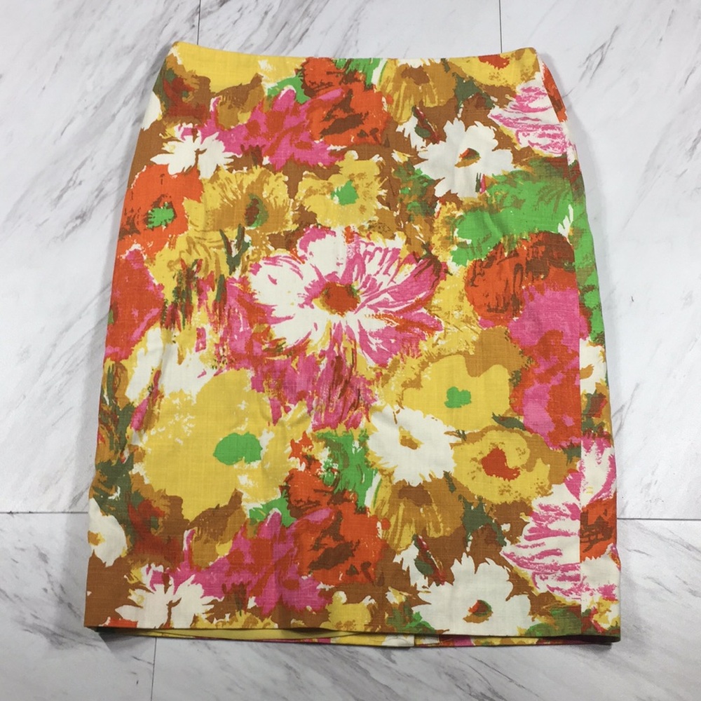 ⭐️ 2 TALBOTS FLORAL PRINT PENCIL SKIRT